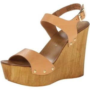 Seychelles carina wedges, tan size 8